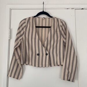 Amuse Society Black and Cream Striped cropped Blouse size small